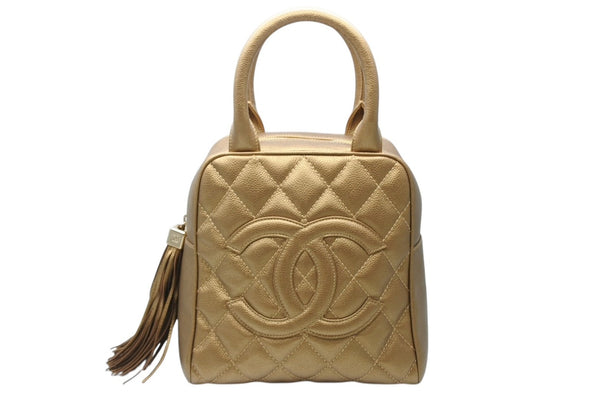 新品同様 CHANEL シャネル ハンドバッグ 9番台 キャビアスキン ココマーク フリンジ ゴールド ゴールド金具 中古 4b011275