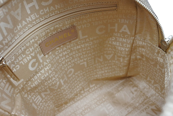 新品同様 CHANEL シャネル ハンドバッグ 9番台 キャビアスキン ココマーク フリンジ ゴールド ゴールド金具 中古 4b011275
