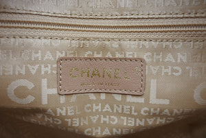 新品同様 CHANEL シャネル ハンドバッグ 9番台 キャビアスキン ココマーク フリンジ ゴールド ゴールド金具 中古 4b011275