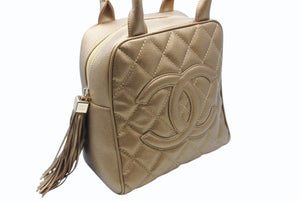 新品同様 CHANEL シャネル ハンドバッグ 9番台 キャビアスキン ココマーク フリンジ ゴールド ゴールド金具 中古 4b011275