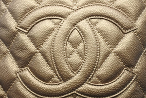 新品同様 CHANEL シャネル ハンドバッグ 9番台 キャビアスキン ココマーク フリンジ ゴールド ゴールド金具 中古 4b011275