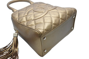 新品同様 CHANEL シャネル ハンドバッグ 9番台 キャビアスキン ココマーク フリンジ ゴールド ゴールド金具 中古 4b011275