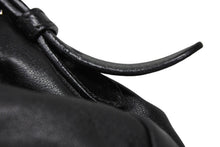 Load image into Gallery viewer, PRADA プラダ ミニワンショルダーバッグ ブラック ラムスキン ブラック イタリア製 シルバー金具 美品 中古 4b011281