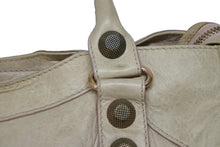 Load image into Gallery viewer, BALENCIAGA バレンシアガ ジャイアント シティ 2WAYバッグ 173084 ベージュ ピンクゴールド金具 イタリア製 美品 中古 4b011282