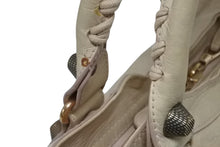 Load image into Gallery viewer, BALENCIAGA バレンシアガ ジャイアント シティ 2WAYバッグ 173084 ベージュ ピンクゴールド金具 イタリア製 美品 中古 4b011282