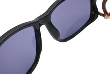 Load image into Gallery viewer, CHANEL シャネル サングラス アイウェア 02461 94305 ココマーク ラインストーン ブラック ゴールド クリア 美品 中古 4b011285
