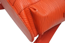 Load image into Gallery viewer, 極美品 LOUIS VUITTON ルイヴィトン クリストファーMM バックパック リュック M23764 エピ XLレザー レッド シルバー金具 中古 4b011304