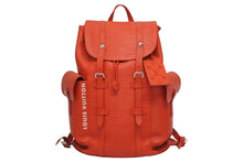 Load image into Gallery viewer, 極美品 LOUIS VUITTON ルイヴィトン クリストファーMM バックパック リュック M23764 エピ XLレザー レッド シルバー金具 中古 4b011304