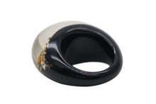 Load image into Gallery viewer, 極美品 LOUIS VUITTON ルイヴィトン バーグ アンクルージョン リング 指輪 M65308 サイズM ゴールド クリア ブラック 中古 4b011310