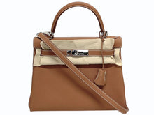Load image into Gallery viewer, 新品同様 HERMES エルメス ケリー28 内縫い ゴールド Z刻印 トゴ シルバー金具 ハンドバッグ 中古 4b011321