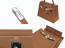 Load image into Gallery viewer, 新品同様 HERMES エルメス ケリー28 内縫い ゴールド Z刻印 トゴ シルバー金具 ハンドバッグ 中古 4b011321