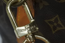 Load image into Gallery viewer, LOUIS VUITTON ルイヴィトン キーポル バンドリエール50 ボストンバッグ M41416 モノグラム PVC レザー 美品 中古 4b011325