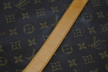 Load image into Gallery viewer, 極美品 LOUIS VUITTON ルイヴィトン キーポル バンドリエール55 ボストンバッグ M41414 モノグラム ブラウン 中古 4b011331