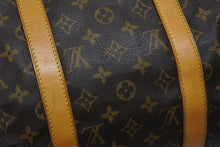 Load image into Gallery viewer, LOUIS VUITTON ルイヴィトン キーポル50 ボストンバッグ M41426 モノグラム PVC レザー モノグラム ゴールド金具 美品 中古 4b011398