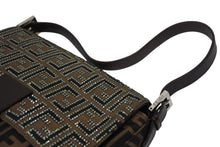 画像をギャラリービューアに読み込む, 極美品 FENDI フェンディ マンマバケット ワンショルダーバッグ 26325 ズッカ柄 ラインストーン ブラウン シルバー金具 中古 4b010194