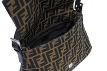 画像をギャラリービューアに読み込む, 極美品 FENDI フェンディ マンマバケット ワンショルダーバッグ 26325 ズッカ柄 ラインストーン ブラウン シルバー金具 中古 4b010194