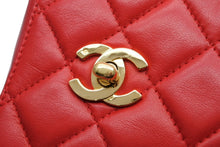 Load image into Gallery viewer, CHANEL シャネル チェーンショルダーバッグ 2番台 ラムスキン ココマーク レッド フリンジ付き ゴールド金具 美品 中古 4b011578