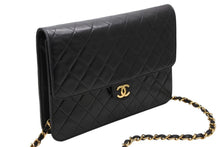 Load image into Gallery viewer, CHANEL シャネル Sフラップ チェーンショルダーバッグ 2番台 ラムスキン ココマーク ブラック ゴールド金具 美品 中古 4b011356