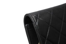 Load image into Gallery viewer, CHANEL シャネル Sフラップ チェーンショルダーバッグ 2番台 ラムスキン ココマーク ブラック ゴールド金具 美品 中古 4b011356