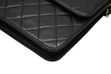 Load image into Gallery viewer, CHANEL シャネル Sフラップ チェーンショルダーバッグ 2番台 ラムスキン ココマーク ブラック ゴールド金具 美品 中古 4b011356
