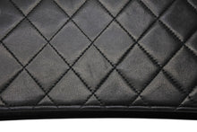 Load image into Gallery viewer, CHANEL シャネル Sフラップ チェーンショルダーバッグ 2番台 ラムスキン ココマーク ブラック ゴールド金具 美品 中古 4b011356