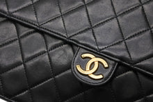 Load image into Gallery viewer, CHANEL シャネル Sフラップ チェーンショルダーバッグ 2番台 ラムスキン ココマーク ブラック ゴールド金具 美品 中古 4b011356