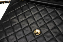 Load image into Gallery viewer, CHANEL シャネル Sフラップ チェーンショルダーバッグ 2番台 ラムスキン ココマーク ブラック ゴールド金具 美品 中古 4b011356
