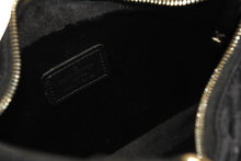 Load image into Gallery viewer, 極美品 LOUIS VUITTON ルイヴィトン リトル ブローニュ ハンドバッグ M92142 モノグラム サテン ブラック 中古 4b011360