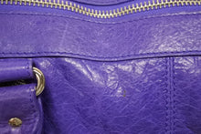 Load image into Gallery viewer, BALENCIAGA バレンシアガ Giant City ジャイアント シティ 2WAYバッグ 177287 レザー パープル シルバー金具 美品 中古 4b011367