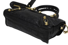 Load image into Gallery viewer, 極美品 BALENCIAGA バレンシアガ ハンドバッグ ジャイアントミニシティ ショルダーバッグ ブラック ラムスキン 309544 ゴールド金具 中古 4b011365