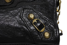 Load image into Gallery viewer, 極美品 BALENCIAGA バレンシアガ ハンドバッグ ジャイアントミニシティ ショルダーバッグ ブラック ラムスキン 309544 ゴールド金具 中古 4b011365