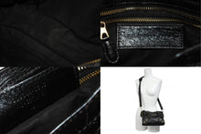 Load image into Gallery viewer, 極美品 BALENCIAGA バレンシアガ ハンドバッグ ジャイアントミニシティ ショルダーバッグ ブラック ラムスキン 309544 ゴールド金具 中古 4b011365