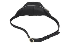 Load image into Gallery viewer, 極美品 CHROME HEARTS クロムハーツ SNAT PACK MINI スナットパックミニ レザーボディバッグ ダガージップ ガンスリンガーベルト 中古 4b011399