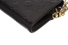 Load image into Gallery viewer, 極美品 LOUIS VUITTON ルイヴィトン サンセット ブルーバード ワンショルダーバッグ M93542 モノグラム ヴェルニ アマラント 中古 4b011390