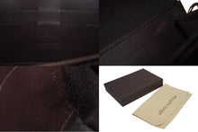 Load image into Gallery viewer, 極美品 LOUIS VUITTON ルイヴィトン サンセット ブルーバード ワンショルダーバッグ M93542 モノグラム ヴェルニ アマラント 中古 4b011390