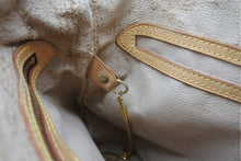 Load image into Gallery viewer, LOUIS VUITTON ルイヴィトン プチ バケットPM バケツ型 トートバッグ ショルダーバッグ モノグラム M42238 ブラウン PVC レザー 良品 中古 4b011567