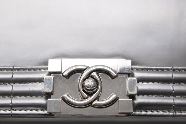 CHANEL シャネル BOY CHANEL ボーイシャネル チェーンショルダーバッグ 16番台 ココマーク カーフスキン シルバー 美品 中古 4b011375