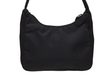 Load image into Gallery viewer, 極美品 PRADA プラダ ホーボー ハンドバッグ MV515 トライアングルロゴ 三角ロゴプレート ナイロン ブラック 中古 4b011423