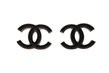 Load image into Gallery viewer, CHANEL シャネル ココマーク ピアス 重量約5.1g 04A刻印 GP メタル ゴールド ブラック 両耳用 美品 中古 65796