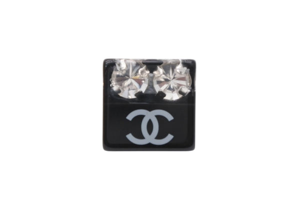 極美品 CHANEL シャネル ココマーク ピアス 重量約2.7g 05P刻印 アクリル ラインストーン ブラック 両耳用 中古 61718
