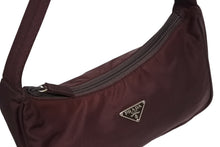 Load image into Gallery viewer, PRADA プラダ ホーボー ワンショルダーバッグ MV519 ナイロン ボルドー トライアングルロゴ シルバー金具 美品 中古 4b011426