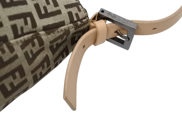 極美品 FENDI フェンディ ズッキーノ柄 マンマバケット ワンショルダーバッグ SBR004 ベージュ ブラウン シルバー金具 中古 4b011411
