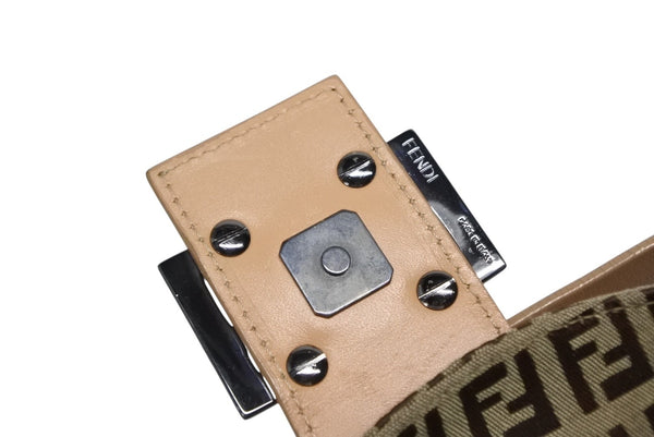 極美品 FENDI フェンディ ズッキーノ柄 マンマバケット ワンショルダーバッグ SBR004 ベージュ ブラウン シルバー金具 中古 4b011411