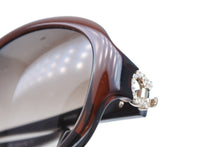 Load image into Gallery viewer, Salvatore Ferragamo サルヴァトーレ フェラガモ サングラス アイウェア SF740SRA サイズ130 ブラウン ラインストーン 美品 中古 4b011290