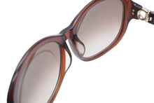 Load image into Gallery viewer, Salvatore Ferragamo サルヴァトーレ フェラガモ サングラス アイウェア SF740SRA サイズ130 ブラウン ラインストーン 美品 中古 4b011290