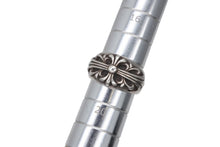 Load image into Gallery viewer, CHROME HEARTS クロムハーツ FLORAL CROSS フローラルクロス リング 指輪 重量約15.8g サイズ19号 スターリングシルバー 美品 中古 4b011717