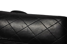 Load image into Gallery viewer, 極美品 CHANEL シャネル マトラッセ23 Wフラップ Wチェーンショルダーバッグ 1番台 ラムスキン ココマーク ブラック 中古 4b011437