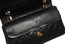 Load image into Gallery viewer, 極美品 CHANEL シャネル マトラッセ23 Wフラップ Wチェーンショルダーバッグ 1番台 ラムスキン ココマーク ブラック 中古 4b011437