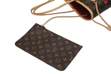 Load image into Gallery viewer, 新品同様 LOUIS VUITTON ルイヴィトン TM 村上隆 ネヴァーフルMM トートバッグ M13263 モノグラムチェリー ブラウン 中古 4b011433