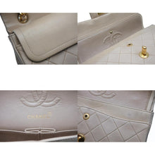 Load image into Gallery viewer, CHANEL シャネル マトラッセ23 Wフラップ Wチェーンショルダーバッグ 2番台 ラムスキン ココマーク ベージュ ゴールド金具 美品 中古 4b011543